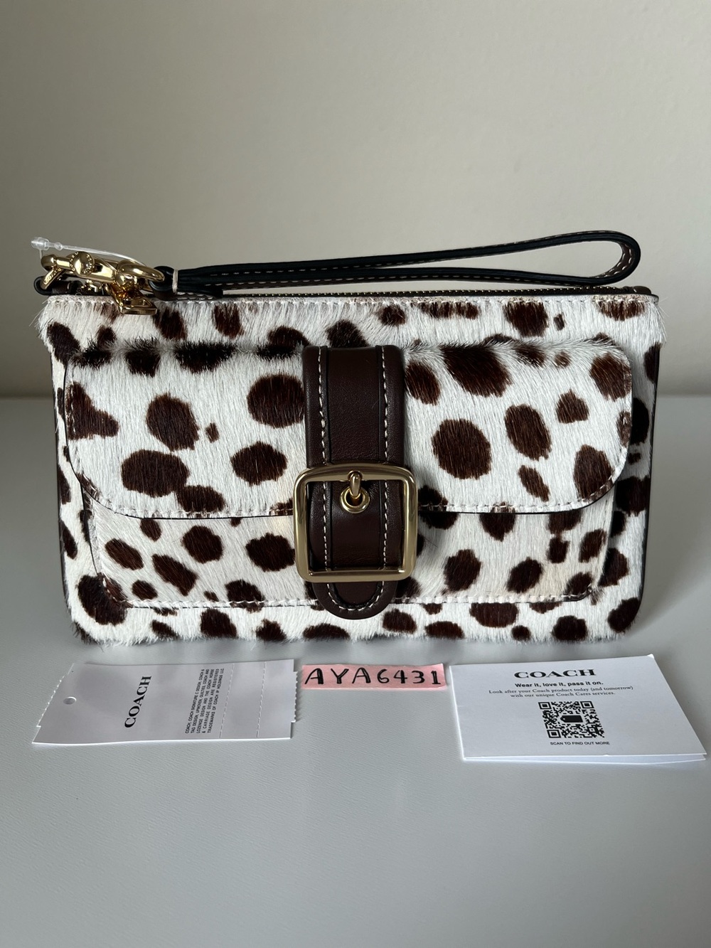 Coach Ashton Wristlet In Haircalf🎈🎈